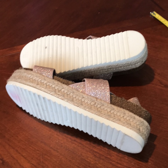 Madden girl metallic platform strappy sandals shoes size 7M - Picture 7 of 14